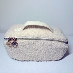 Cream Sherpa Make up or Jewelry Travel Bag. New